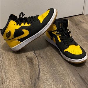 Jordan 1 High New Love Sneakers